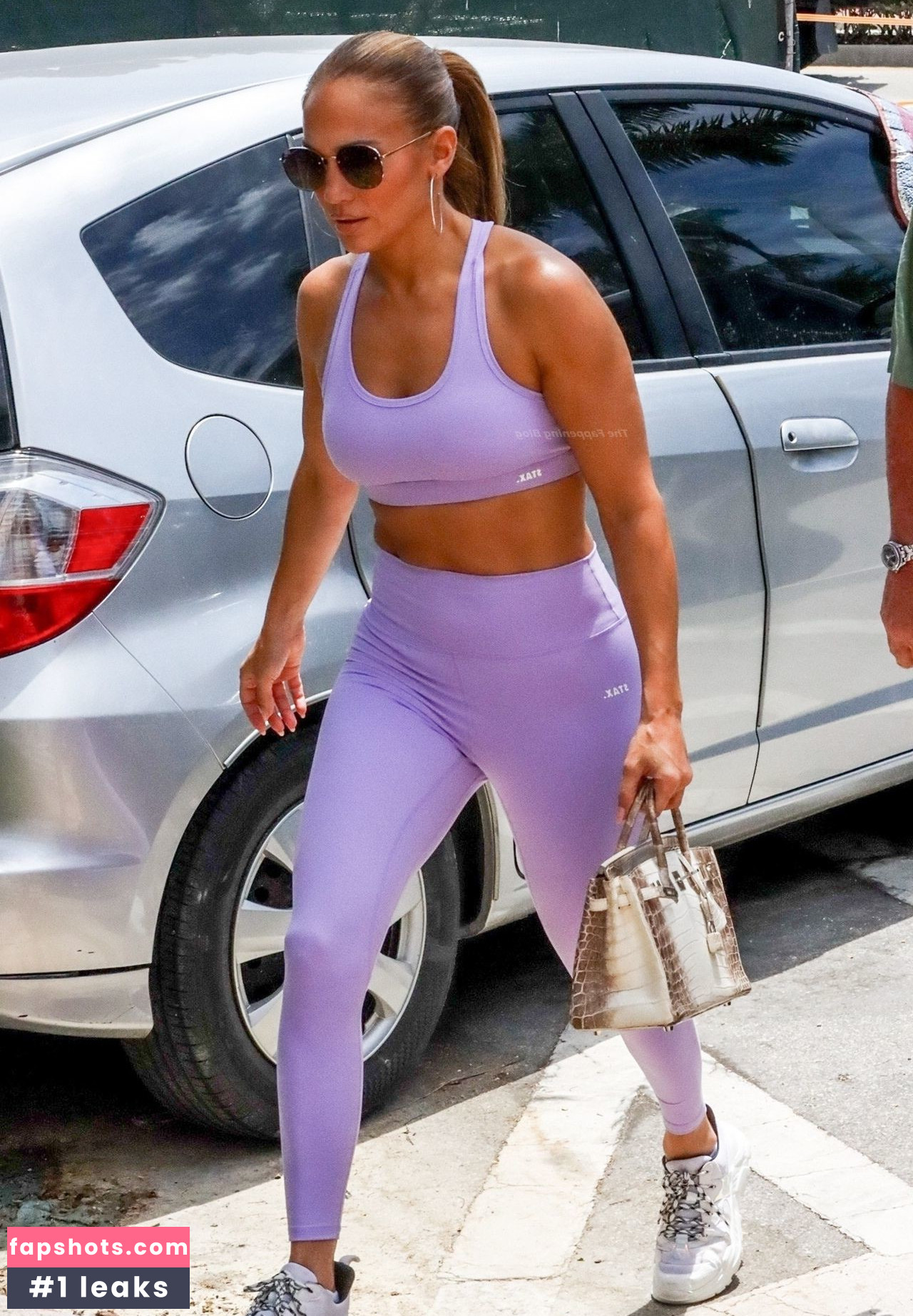 Jennifer Lopez gallery photo #1429