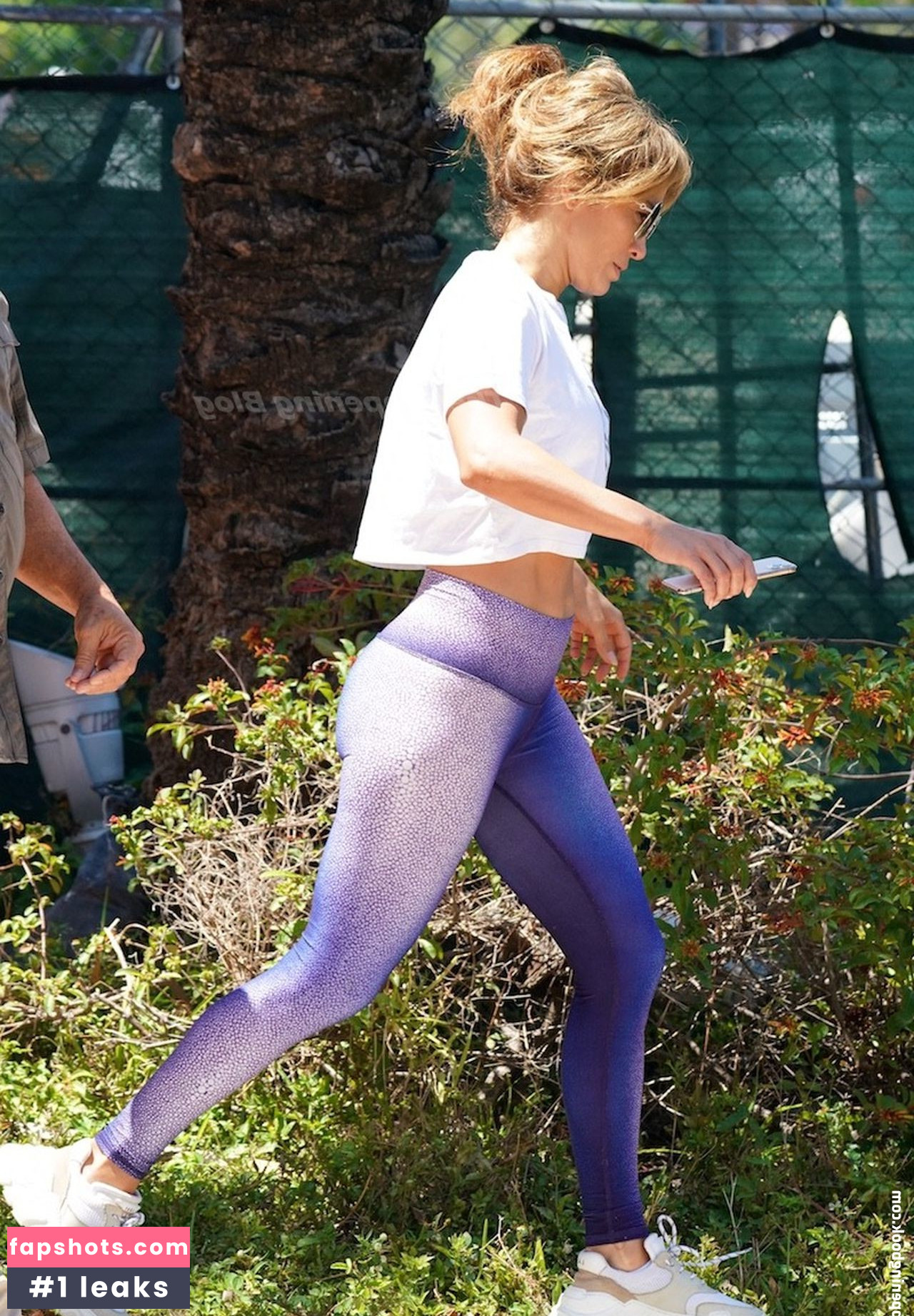 Jennifer Lopez gallery photo #1442