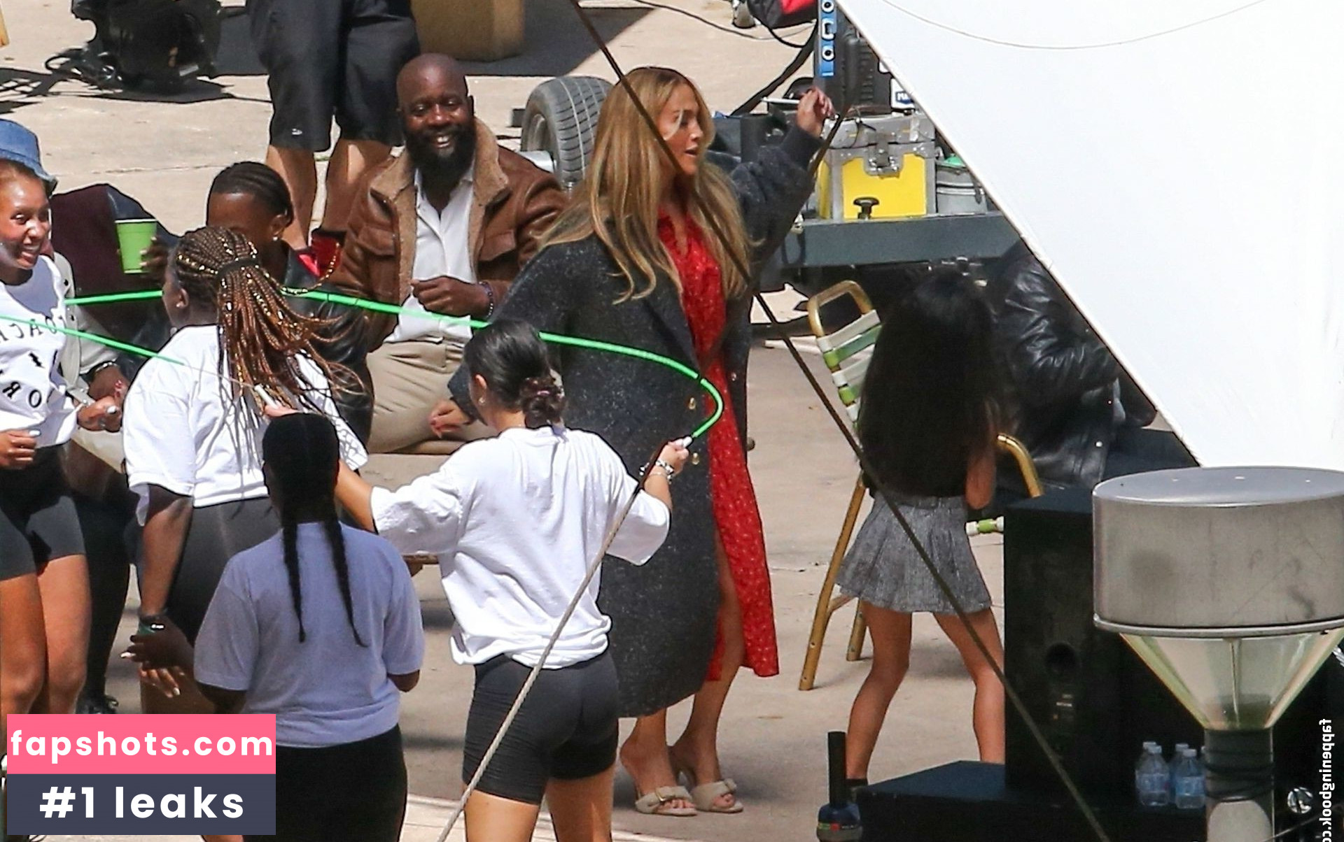 Jennifer Lopez gallery photo #1468