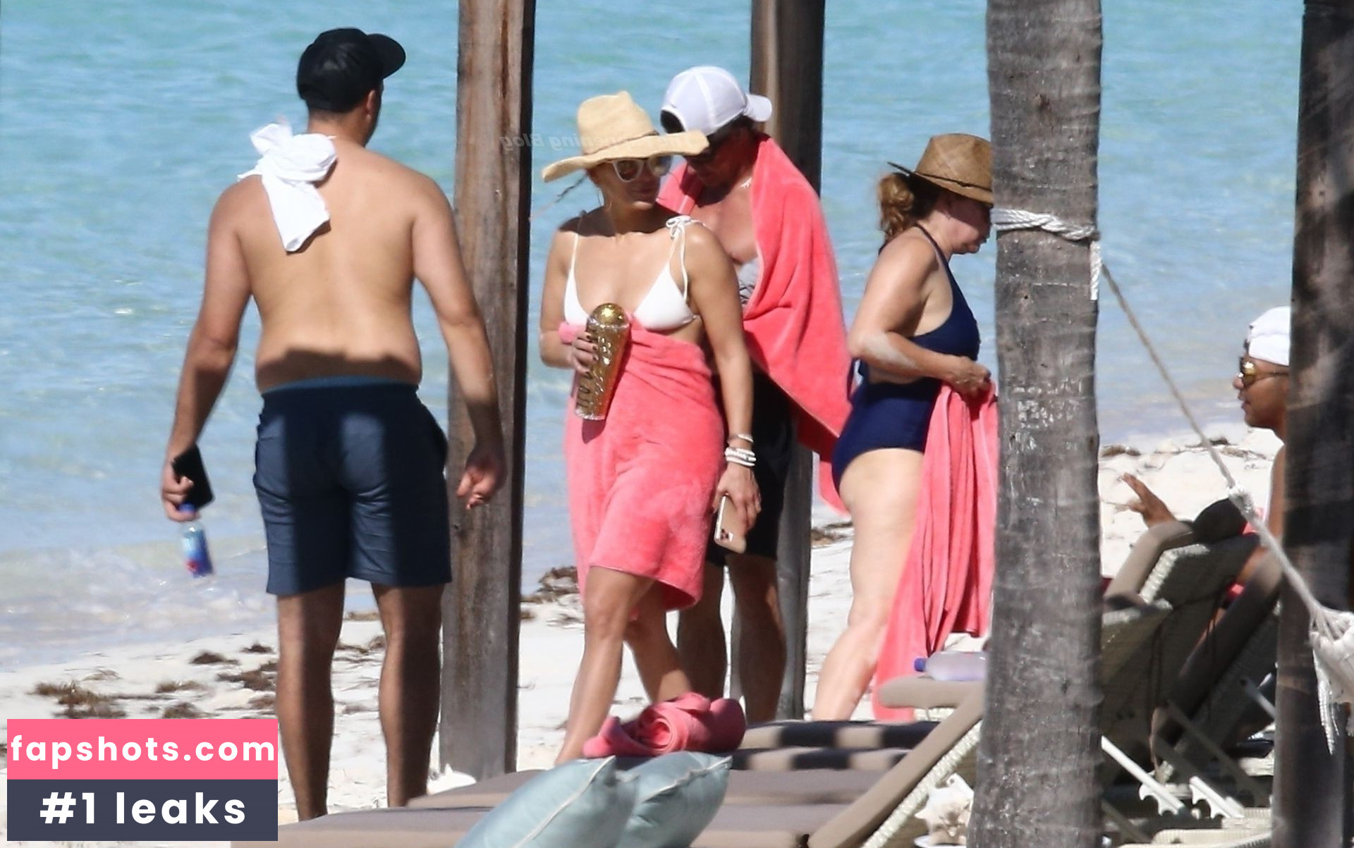 Jennifer Lopez gallery photo #1574