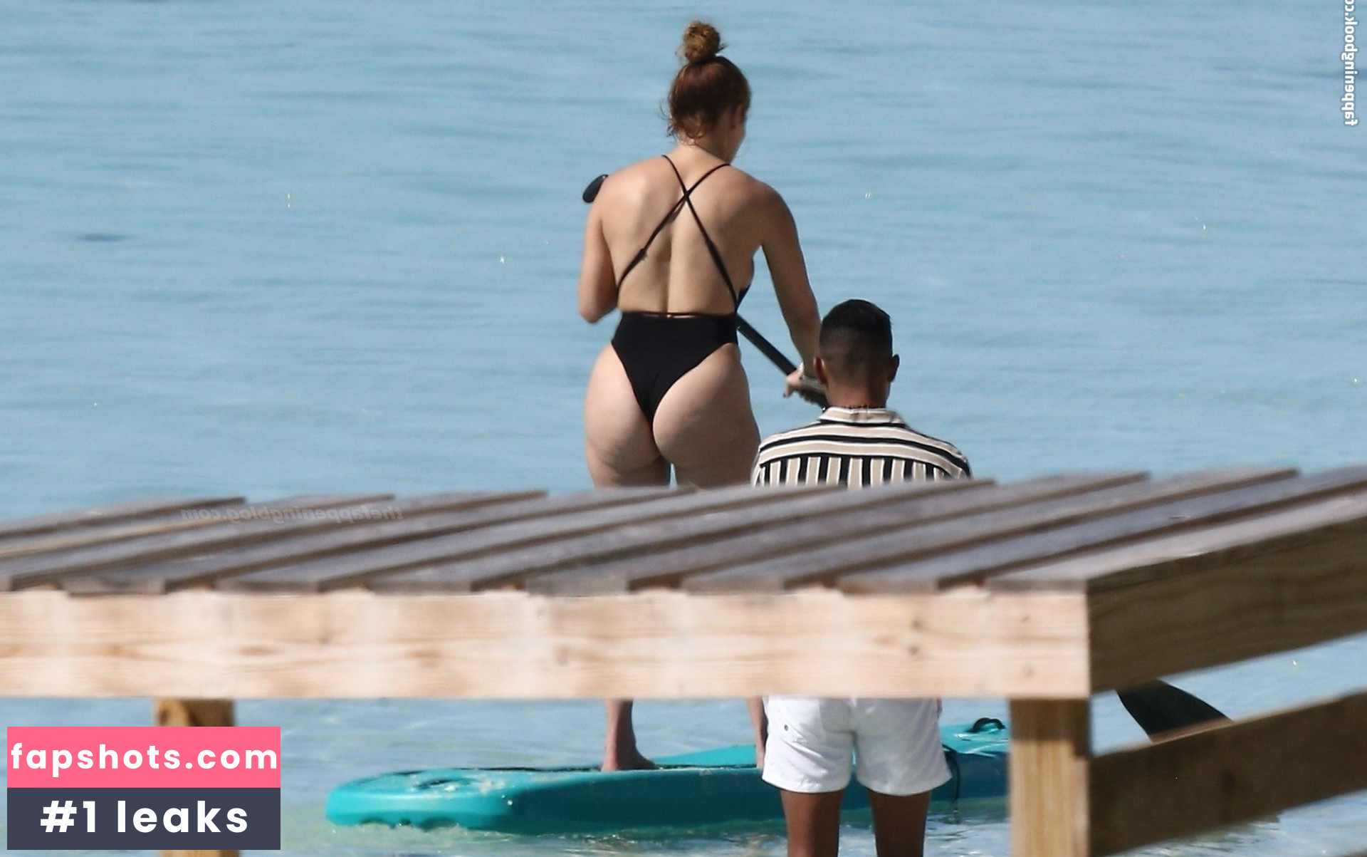 Jennifer Lopez gallery photo #1642