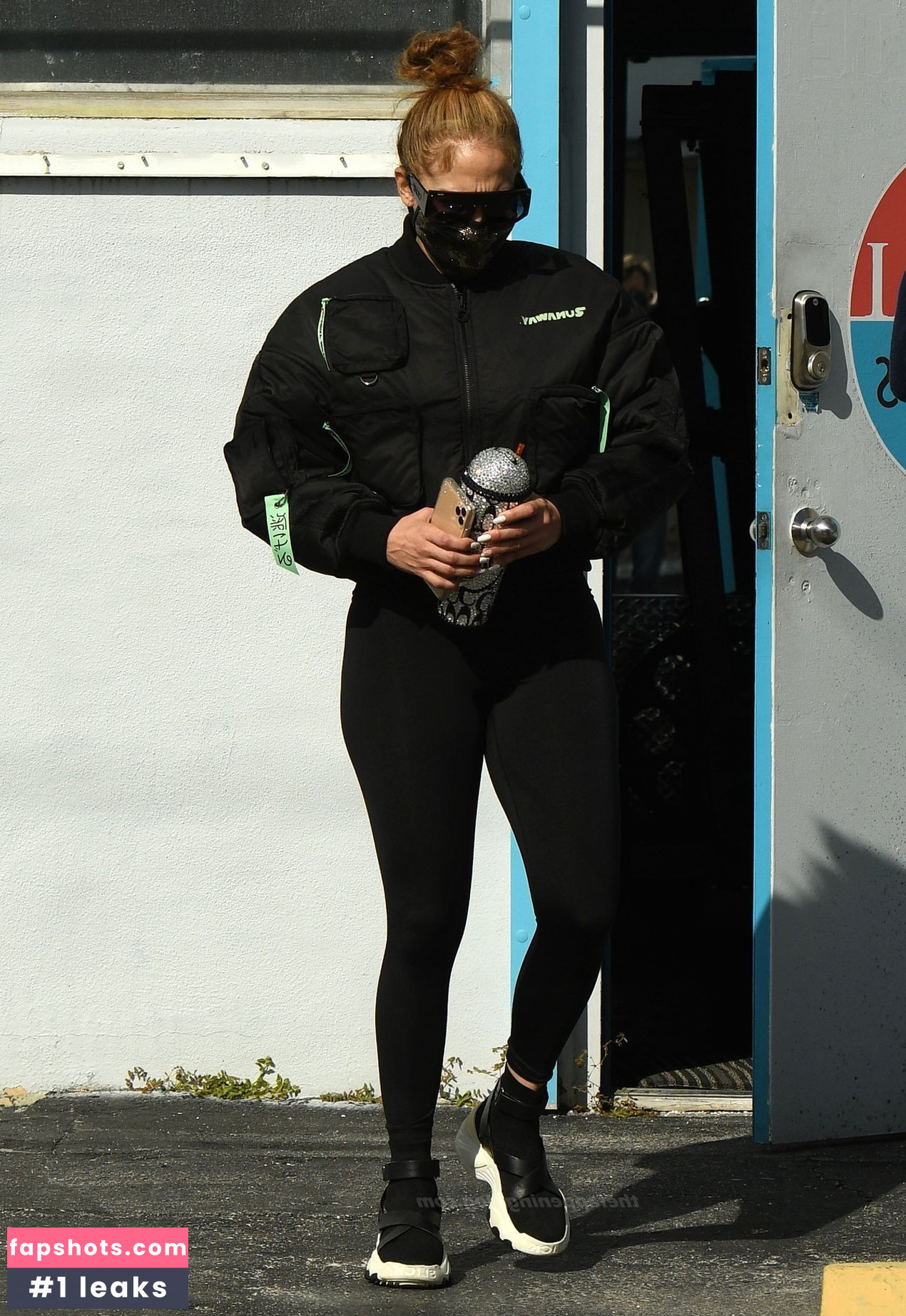 Jennifer Lopez gallery photo #1661