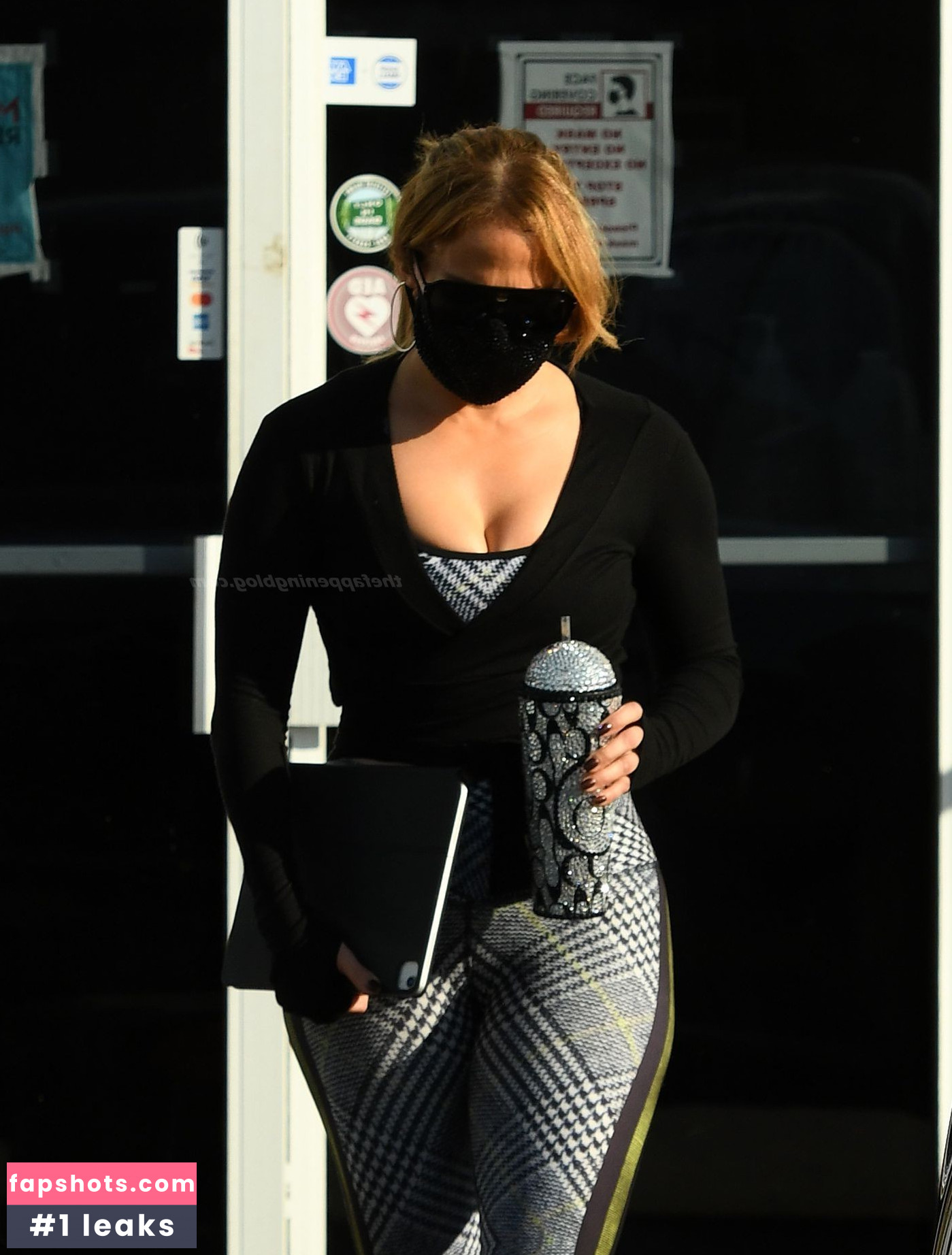 Jennifer Lopez gallery photo #1677