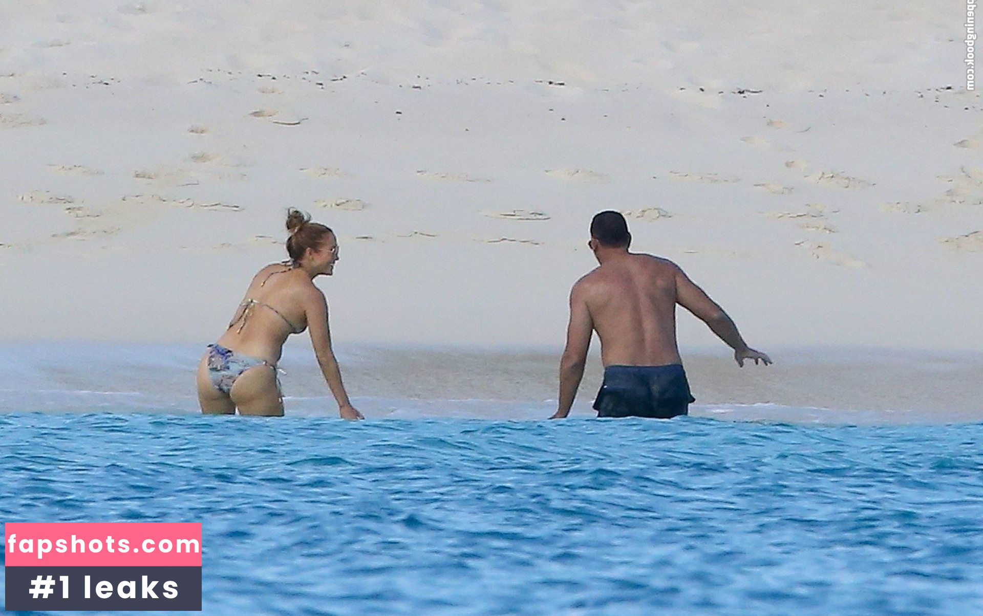 Jennifer Lopez gallery photo #1728