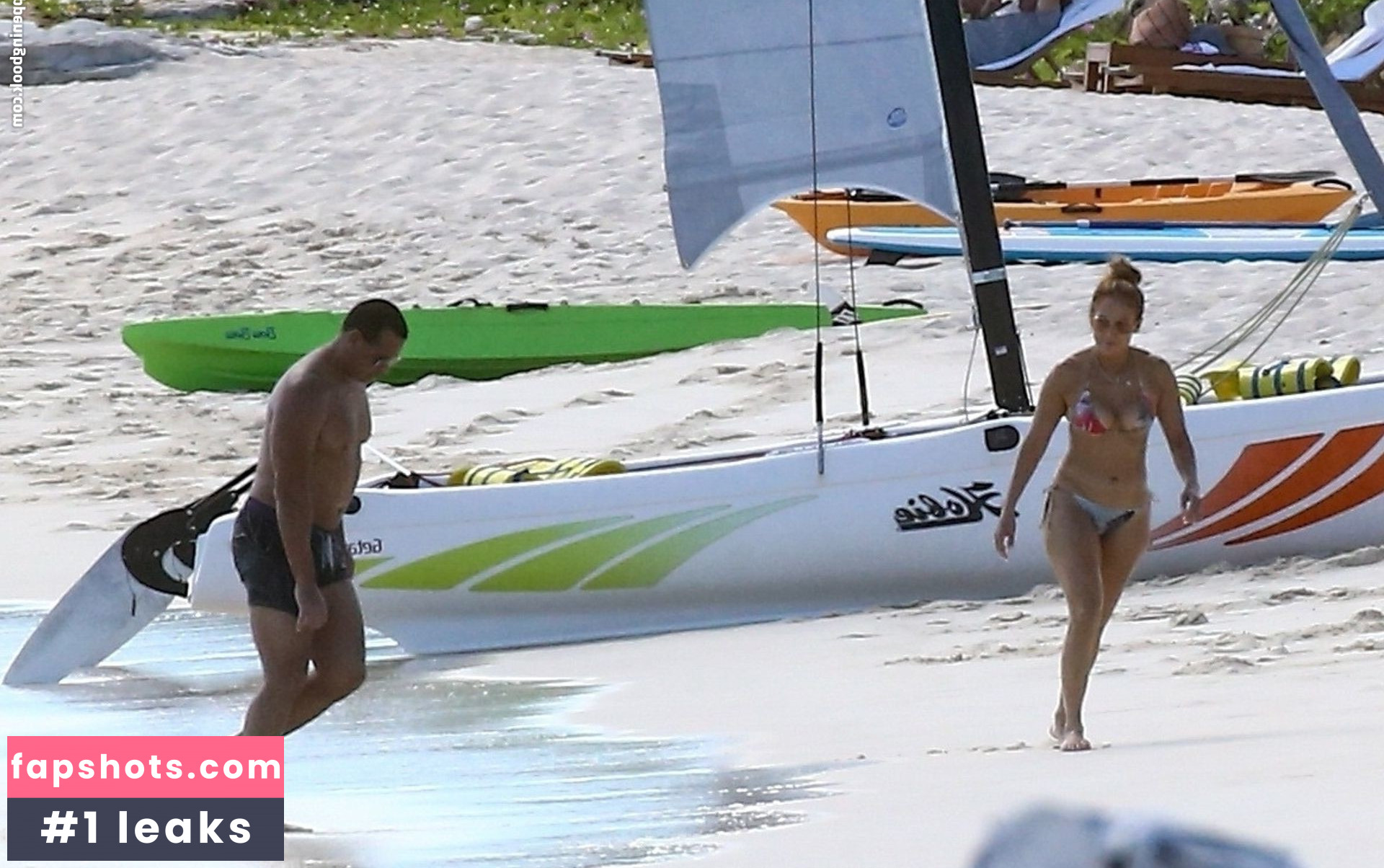 Jennifer Lopez gallery photo #1735