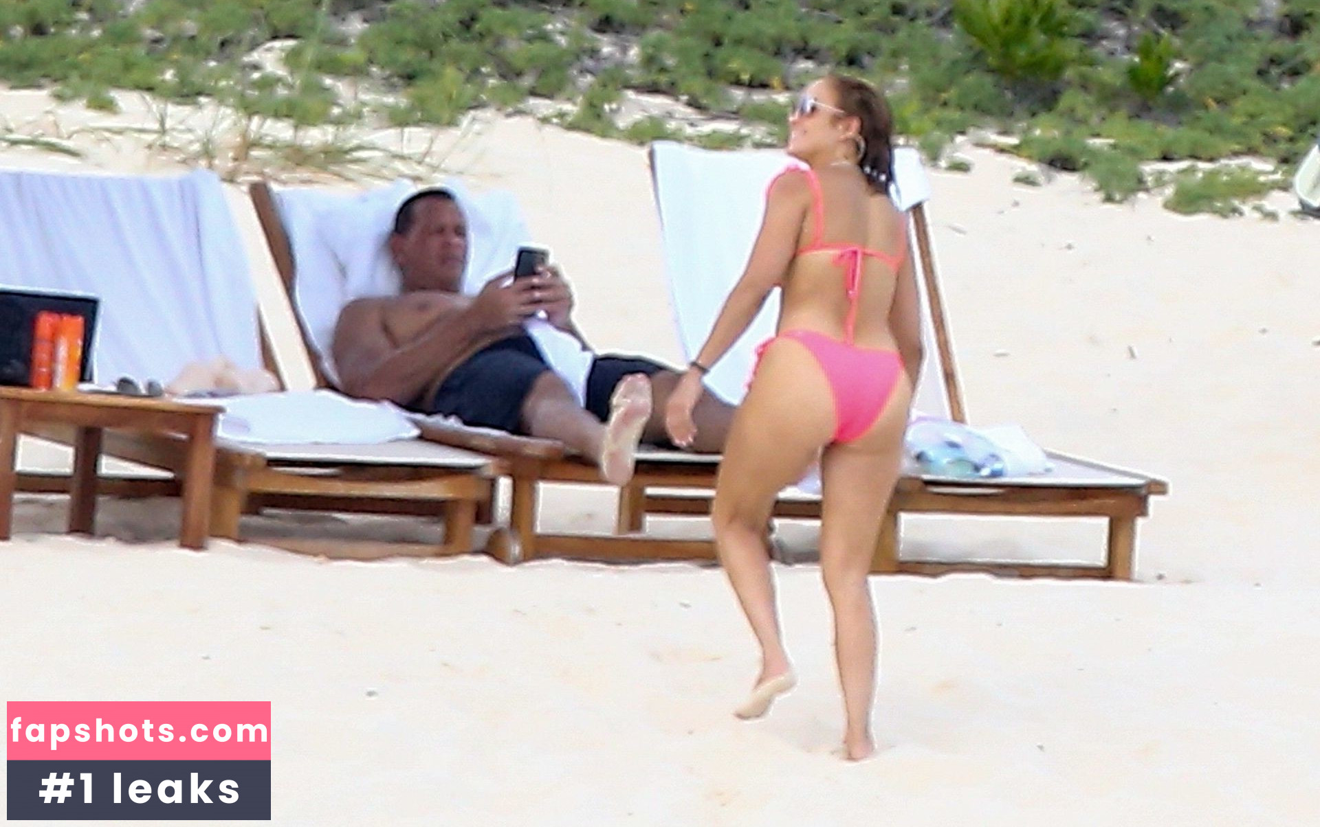 Jennifer Lopez gallery photo #1738