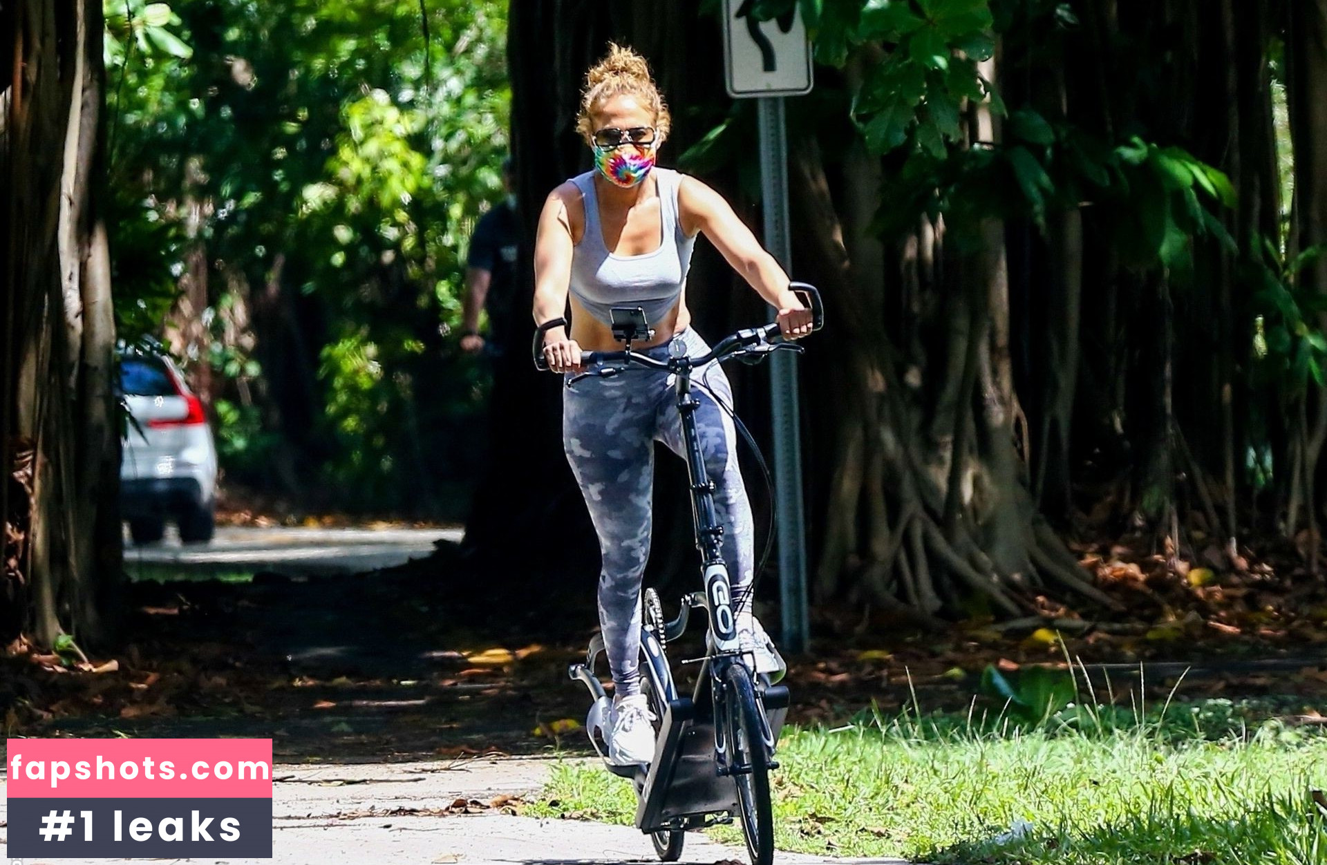 Jennifer Lopez gallery photo #1752