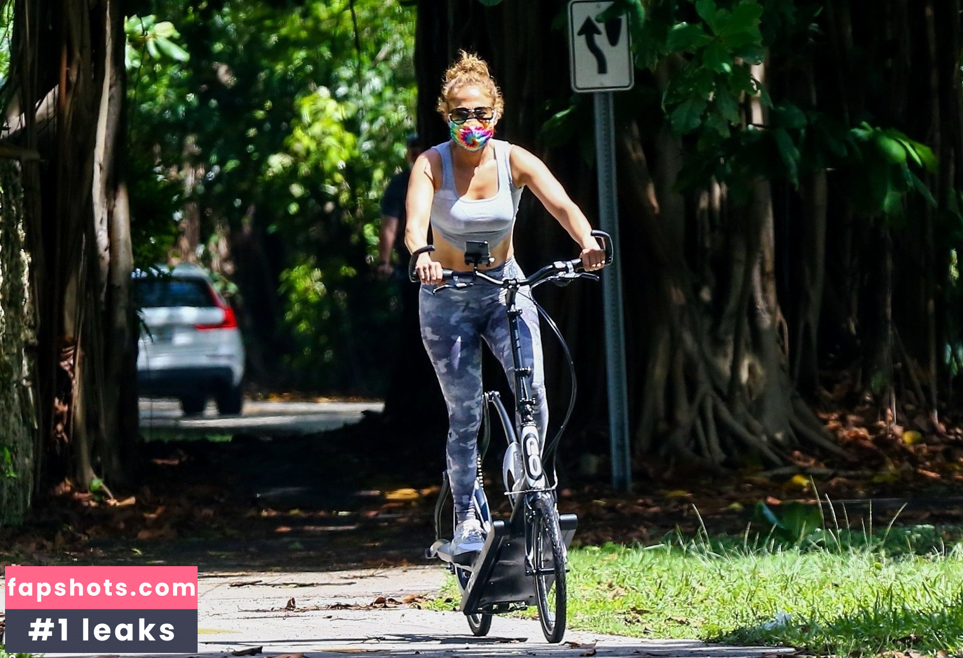 Jennifer Lopez gallery photo #1753