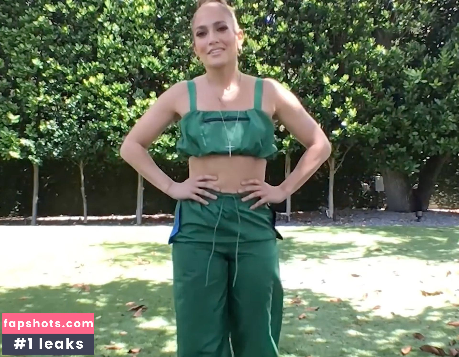 Jennifer Lopez gallery photo #1778