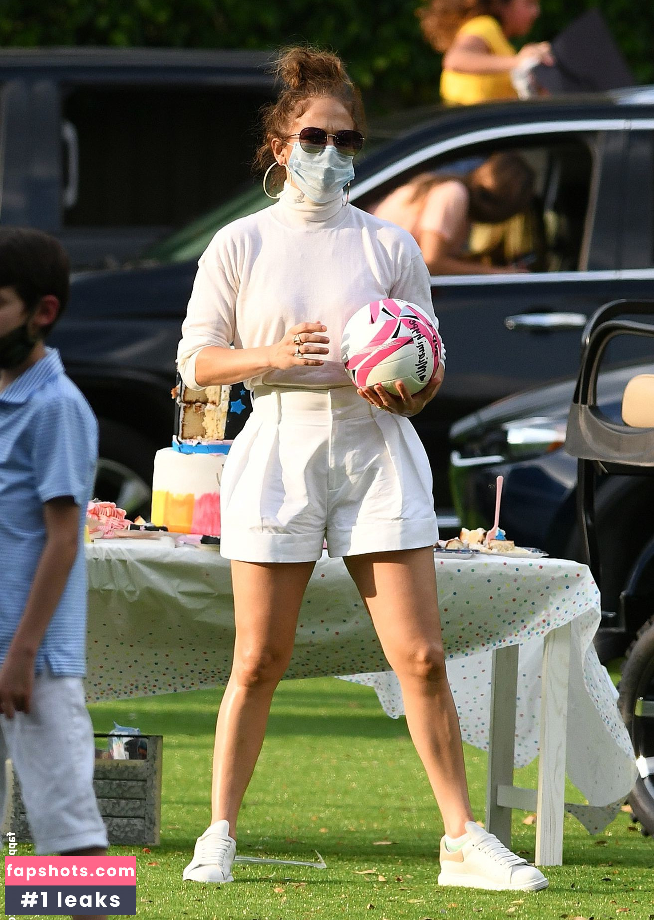 Jennifer Lopez gallery photo #1800