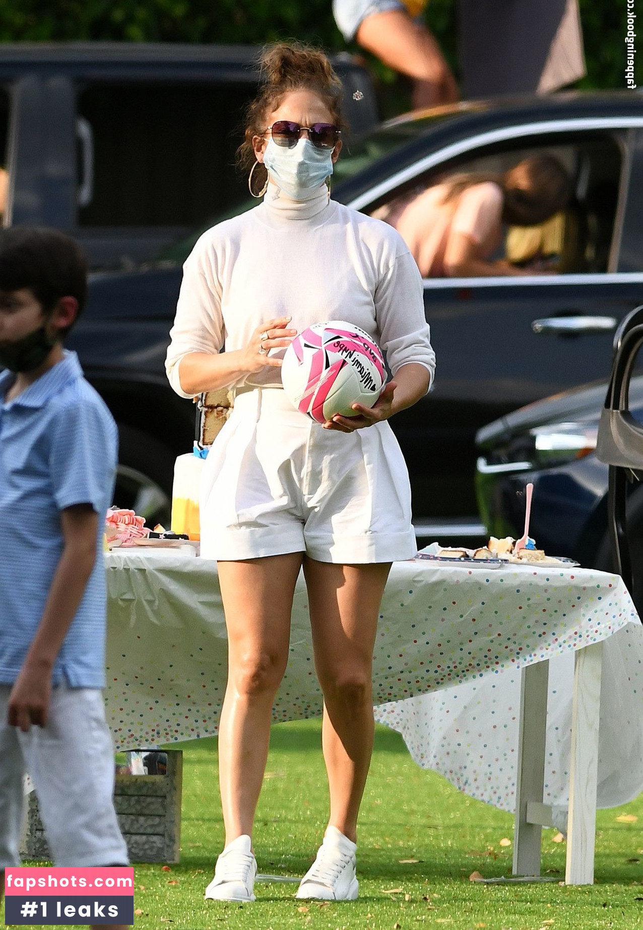 Jennifer Lopez gallery photo #1801