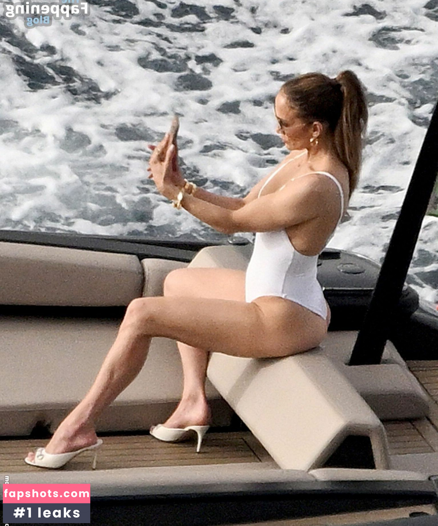 Jennifer Lopez gallery photo #608
