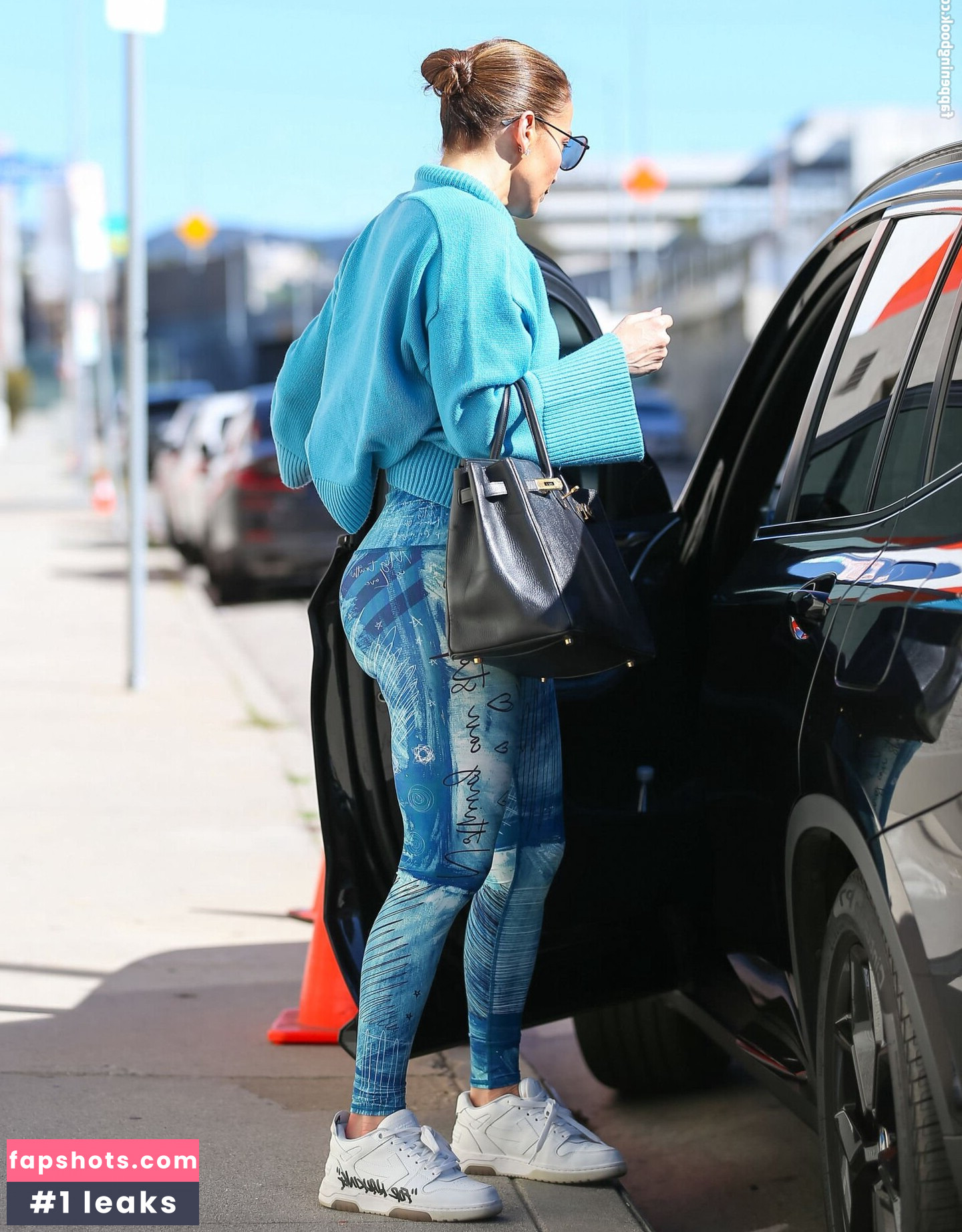 Jennifer Lopez gallery photo #1000