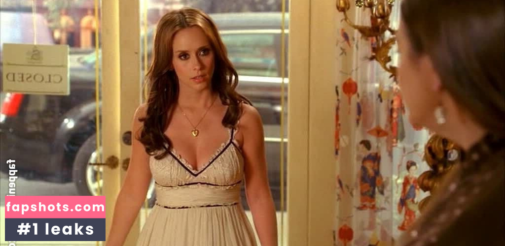 Jennifer Love Hewitt gallery photo #140