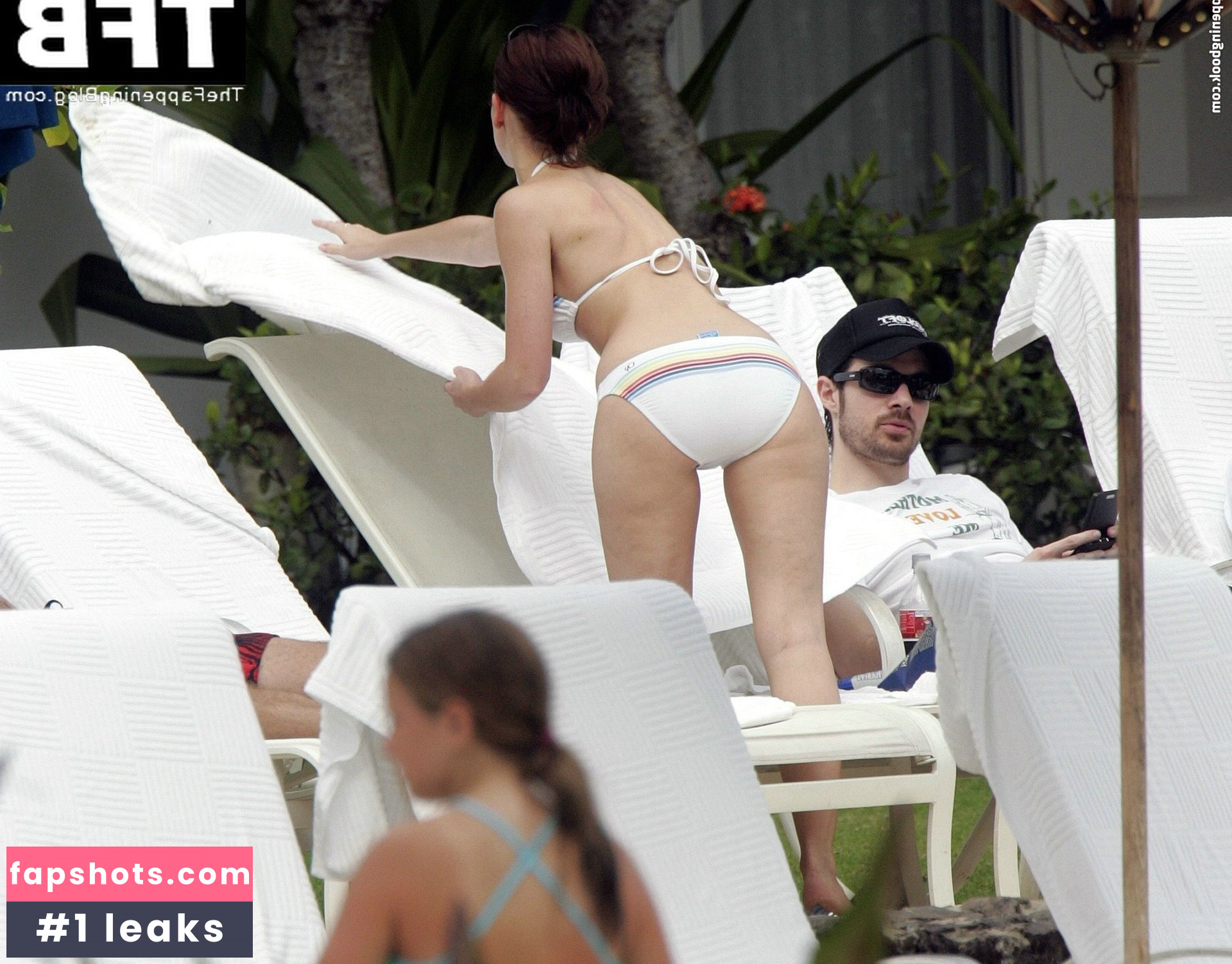 Jennifer Love Hewitt gallery photo #261