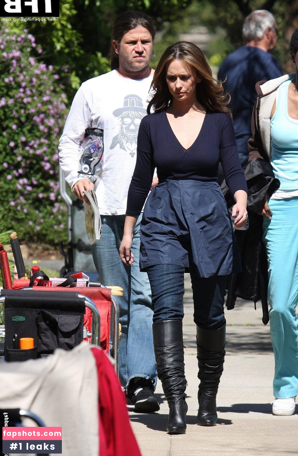 Jennifer Love Hewitt gallery photo #345