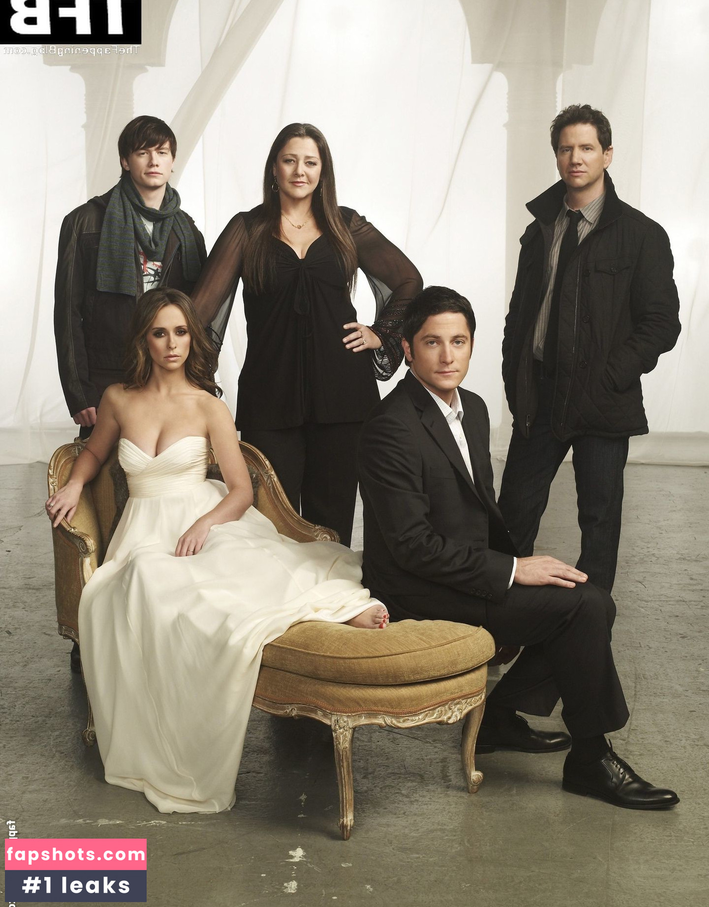 Jennifer Love Hewitt gallery photo #395