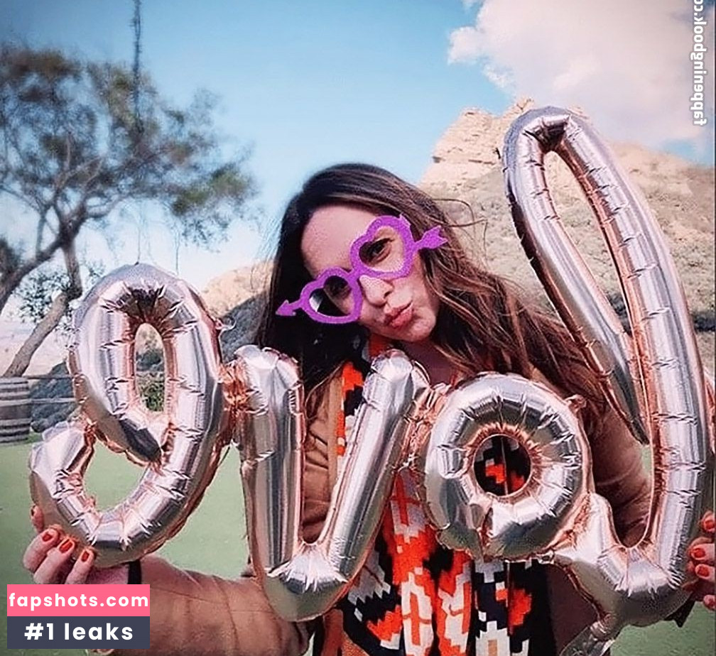 Jennifer Love Hewitt gallery photo #467