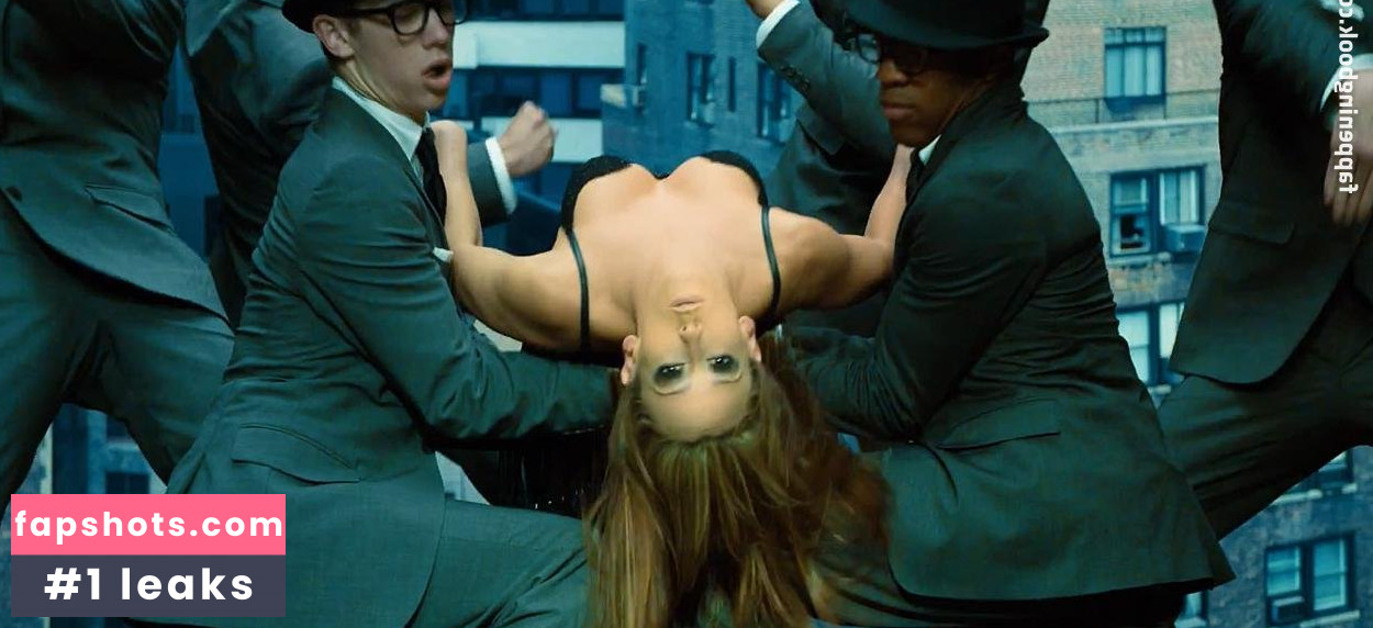 Jennifer Love Hewitt gallery photo #594