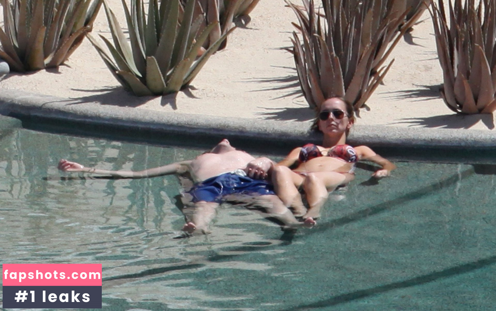 Jennifer Love Hewitt gallery photo #653