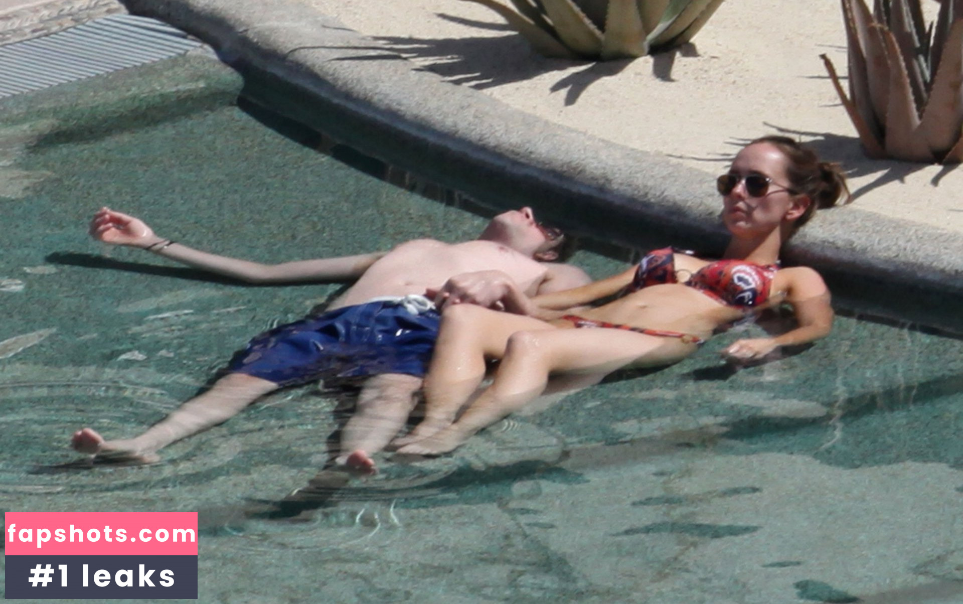 Jennifer Love Hewitt gallery photo #655