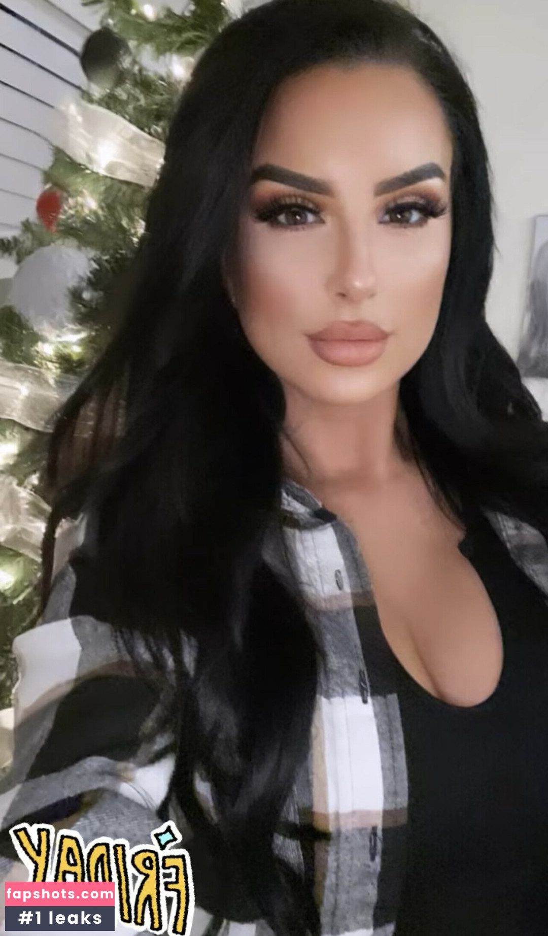 Jennifer Marie gallery photo #2