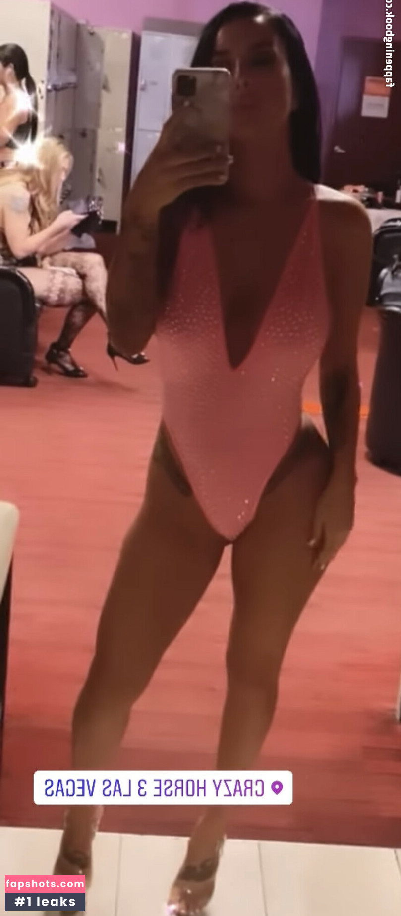 Jennifer Marie gallery photo #11