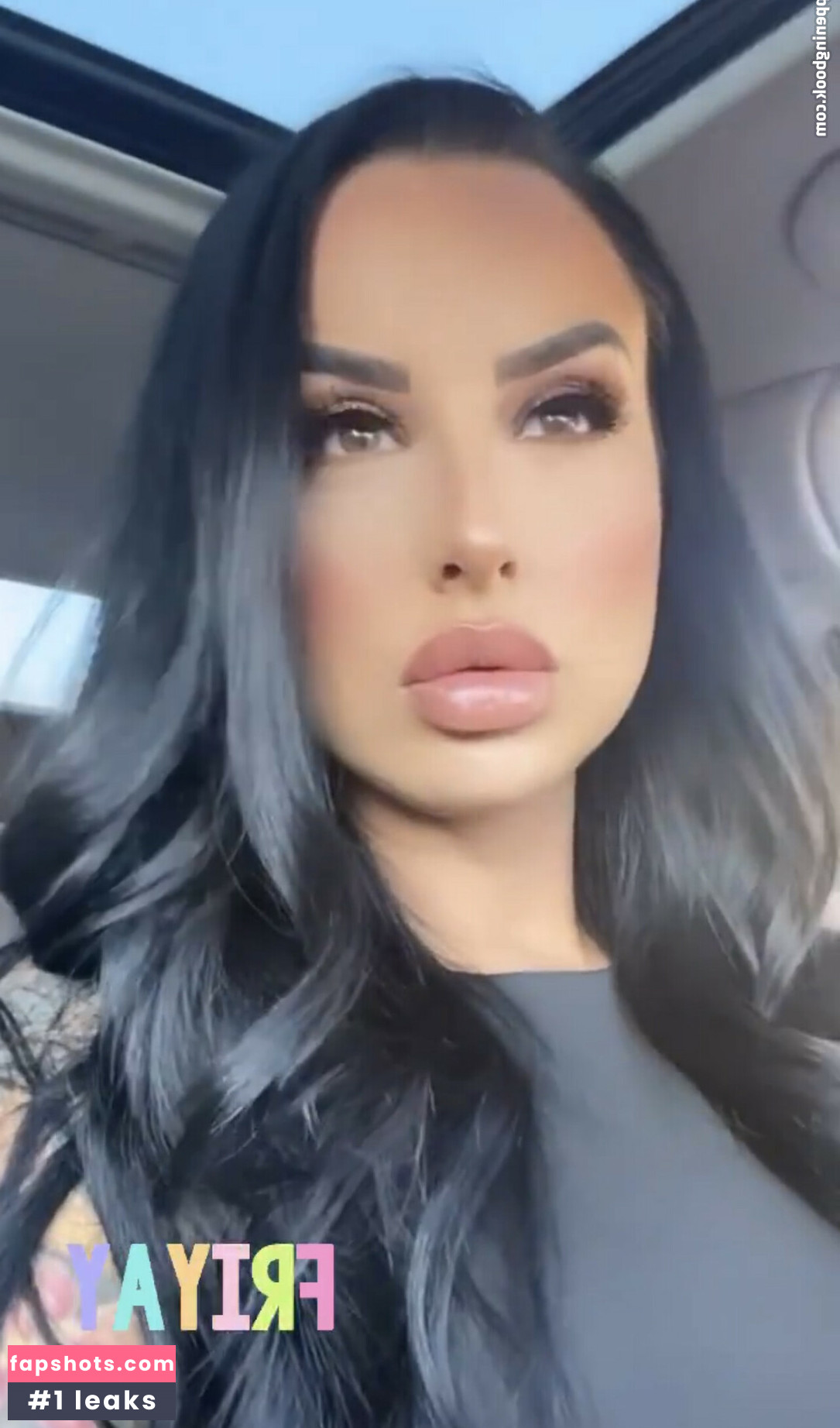 Jennifer Marie gallery photo #10