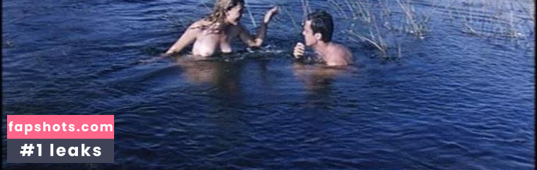 Jennifer McComb gallery photo #2