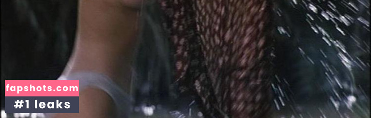 Jennifer McComb gallery photo #6