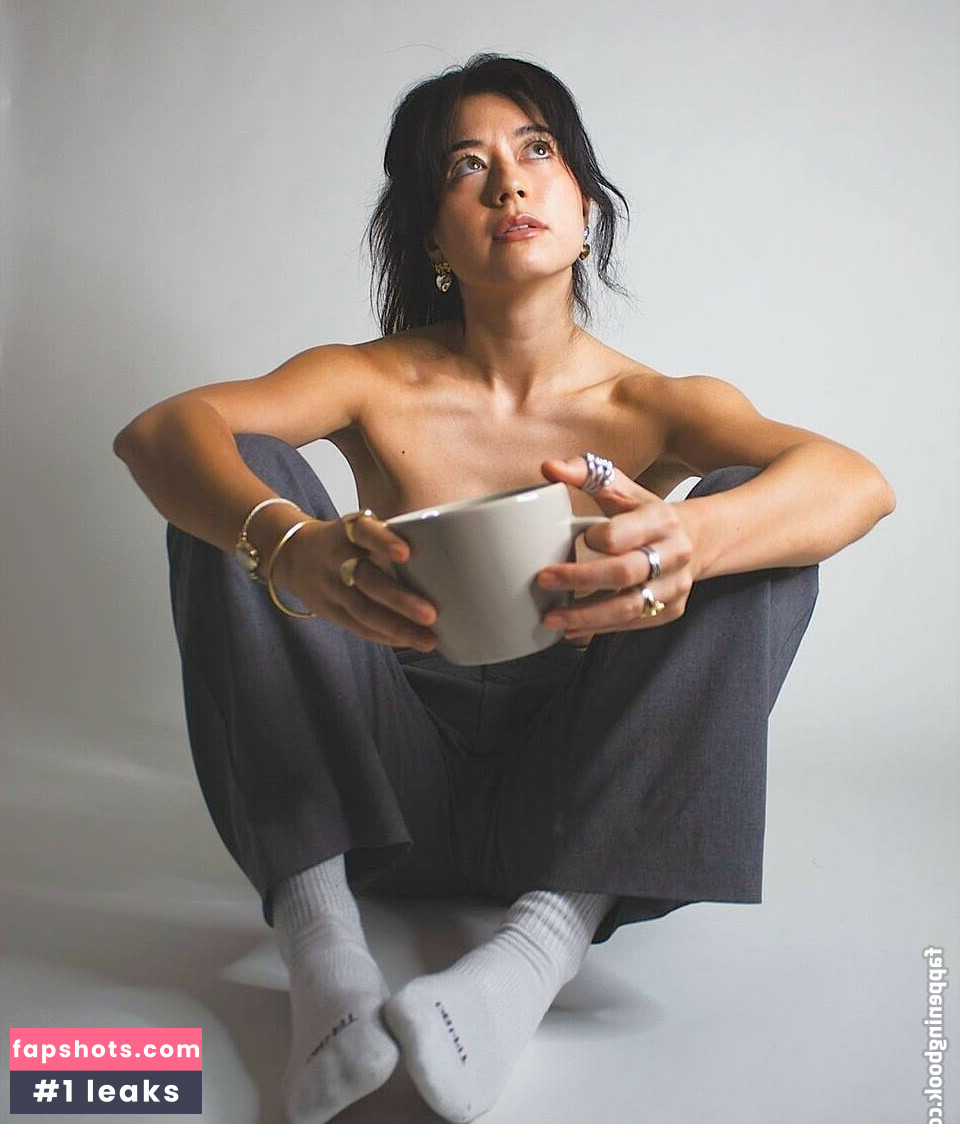 Jennifer Mika gallery photo #16