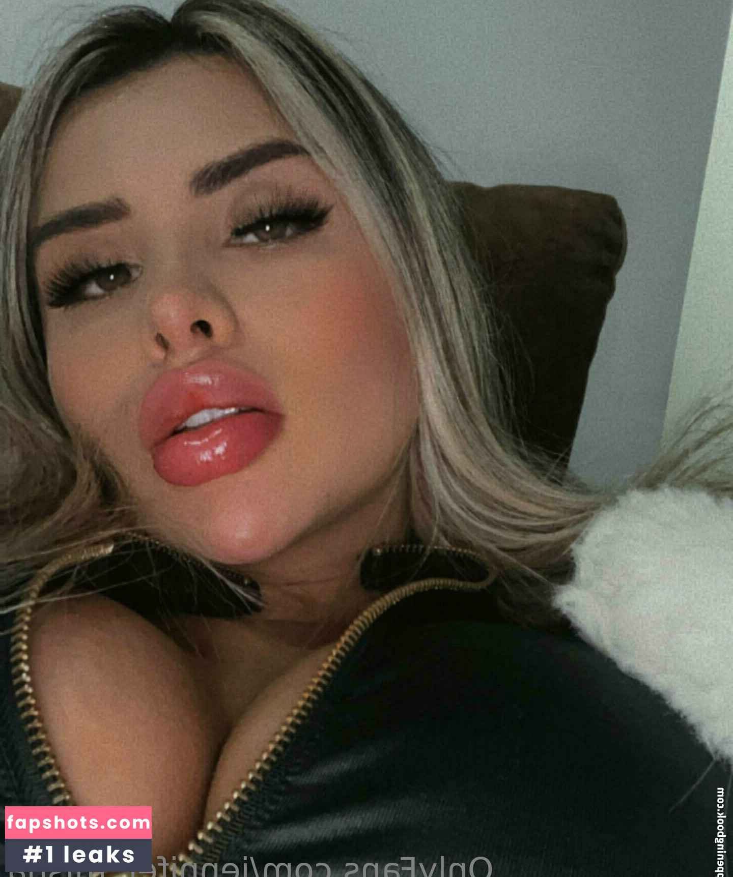 jennifer_misha gallery photo #24