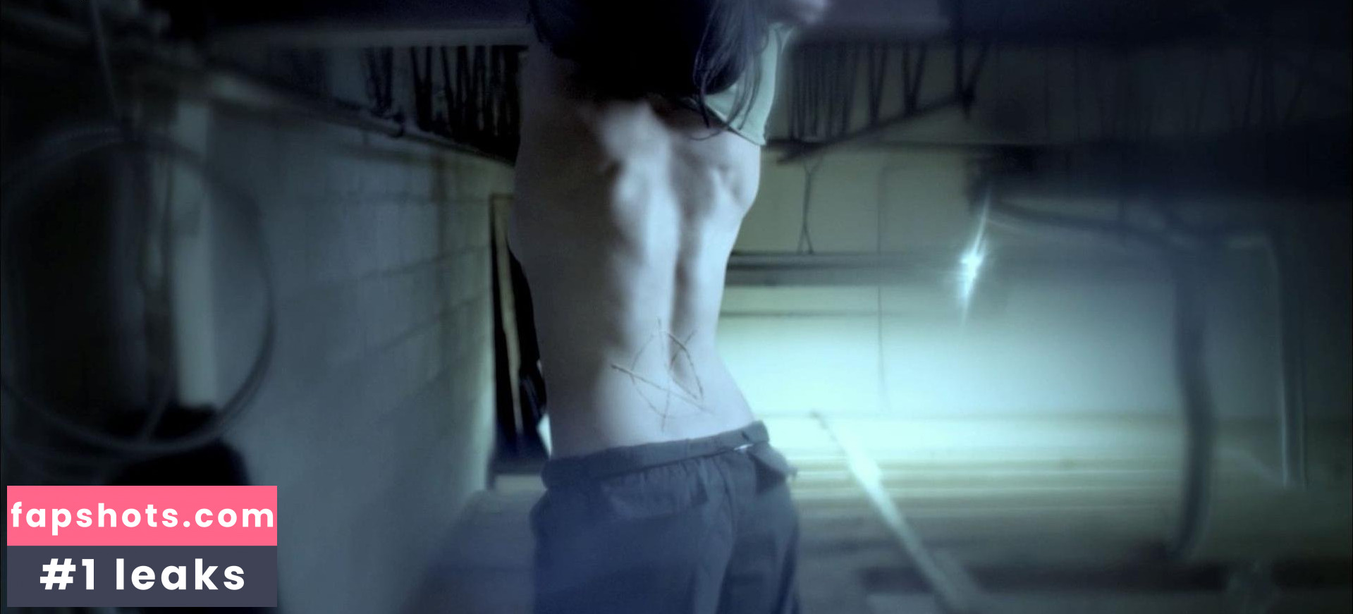 Jennifer Polansky nude babe gallery