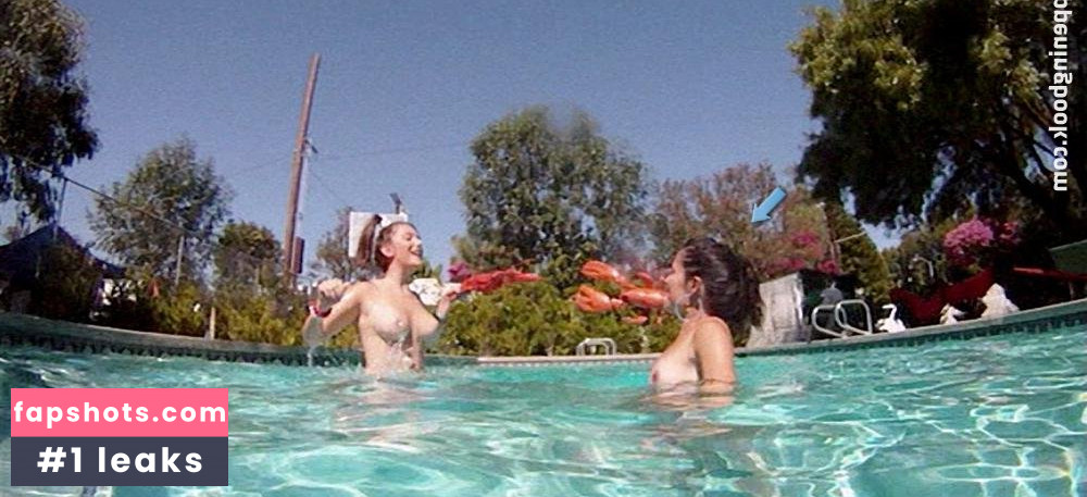 Jennifer Popagain gallery photo #2