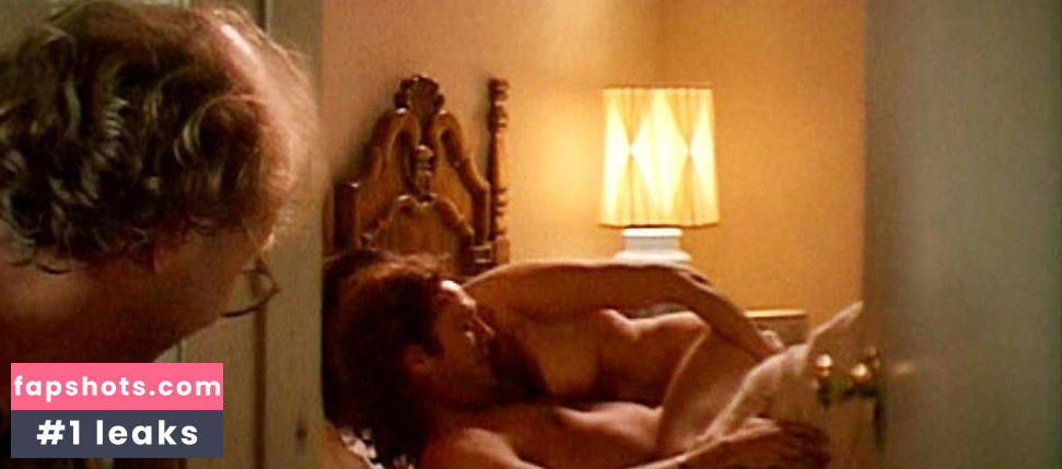 Jennifer Tilly gallery photo #116