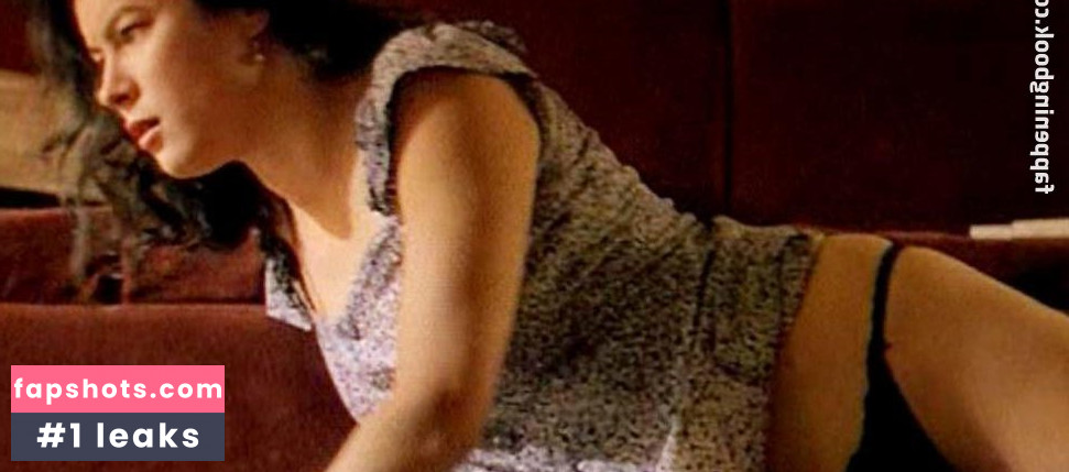 Jennifer Tilly gallery photo #123