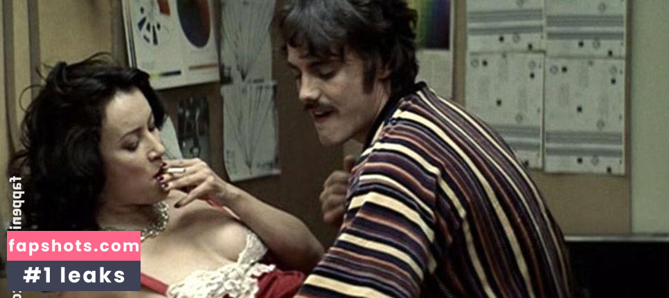 Jennifer Tilly gallery photo #147