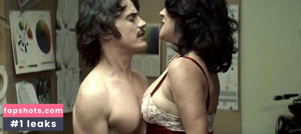 Jennifer Tilly gallery photo #151