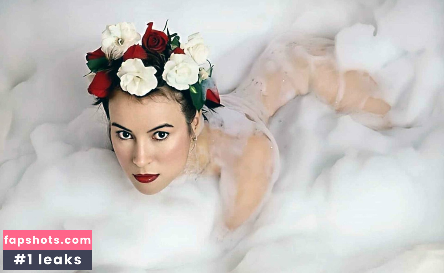 Jennifer Tilly gallery photo #9