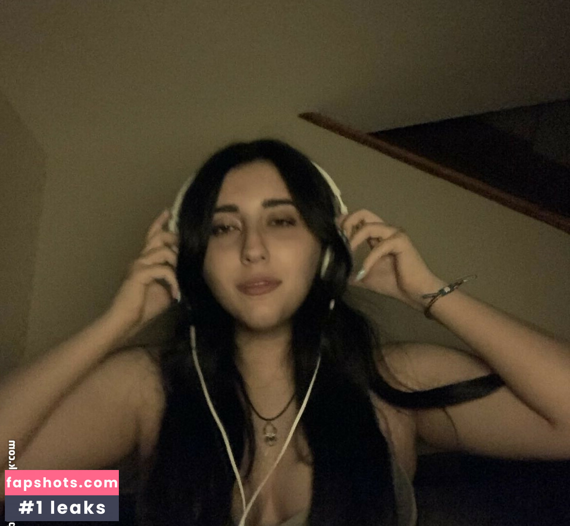 Jennmelon gallery photo #8