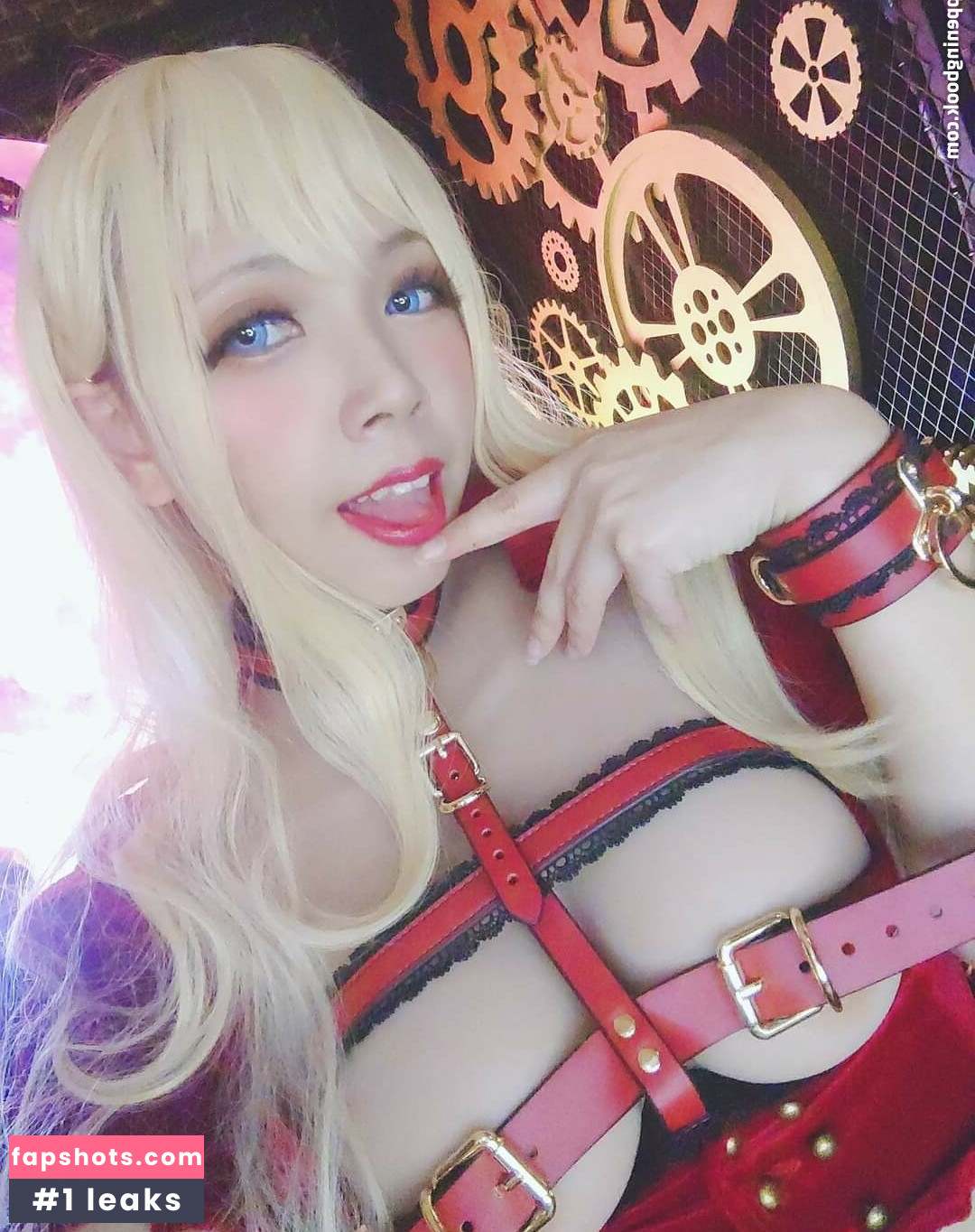 Jenny Cosplay Aria gallery photo #11