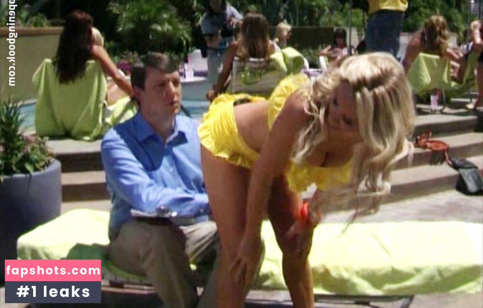 Jenny McCarthy Nude Leaks OnlyFans Photos #184 - LeakJerk