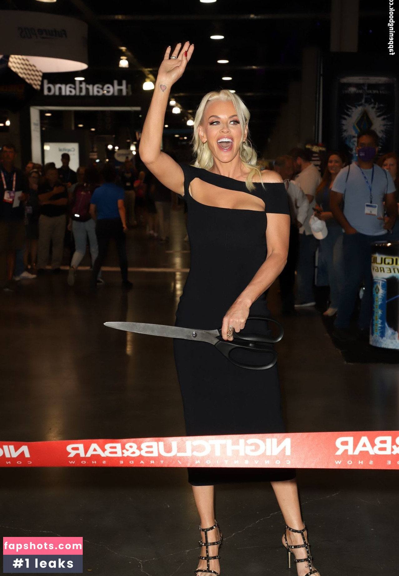 Jenny McCarthy Nude Leaks OnlyFans Photos #42 - LeakJerk