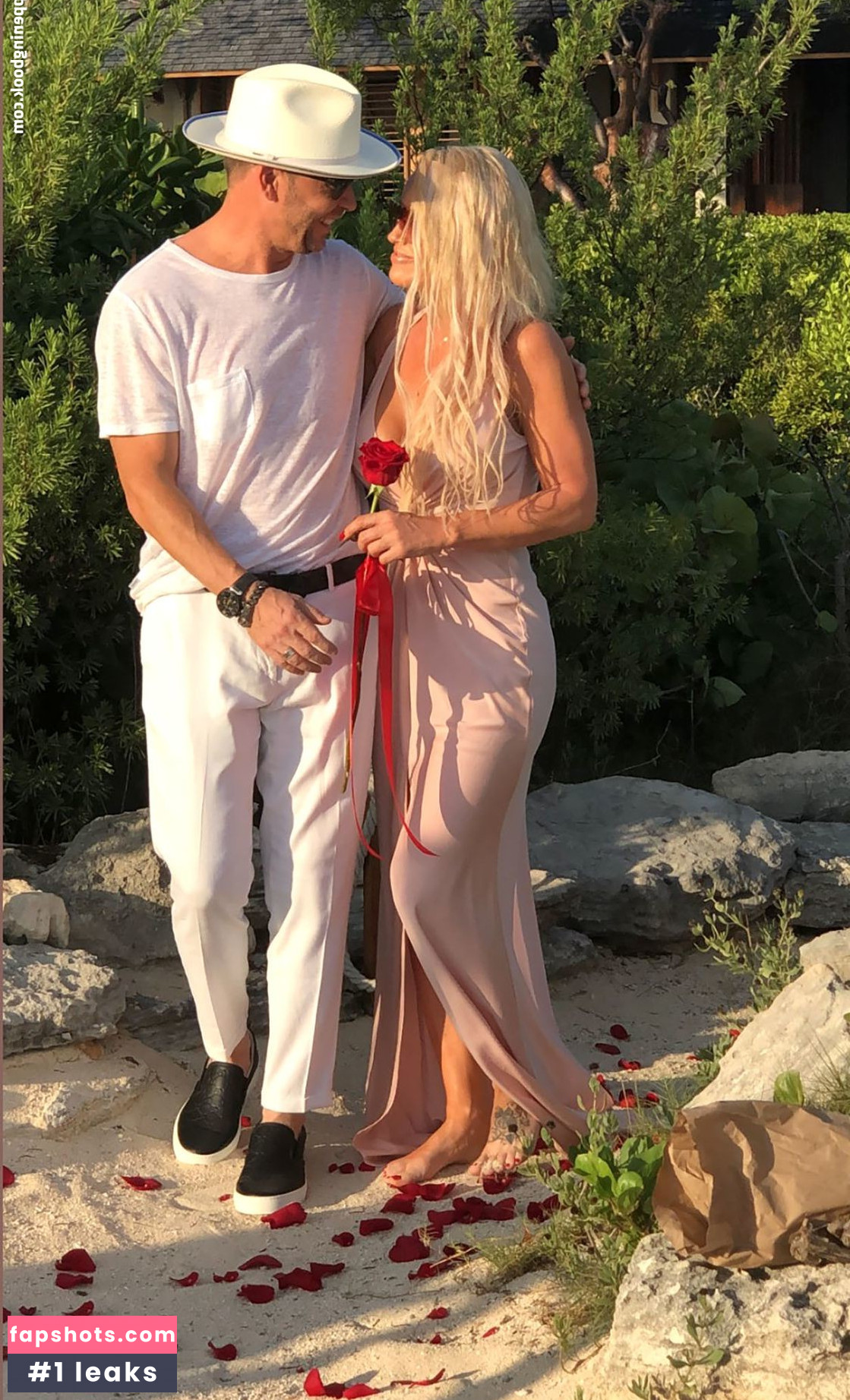 Jenny McCarthy Nude Leaks OnlyFans Photos #90 - LeakJerk