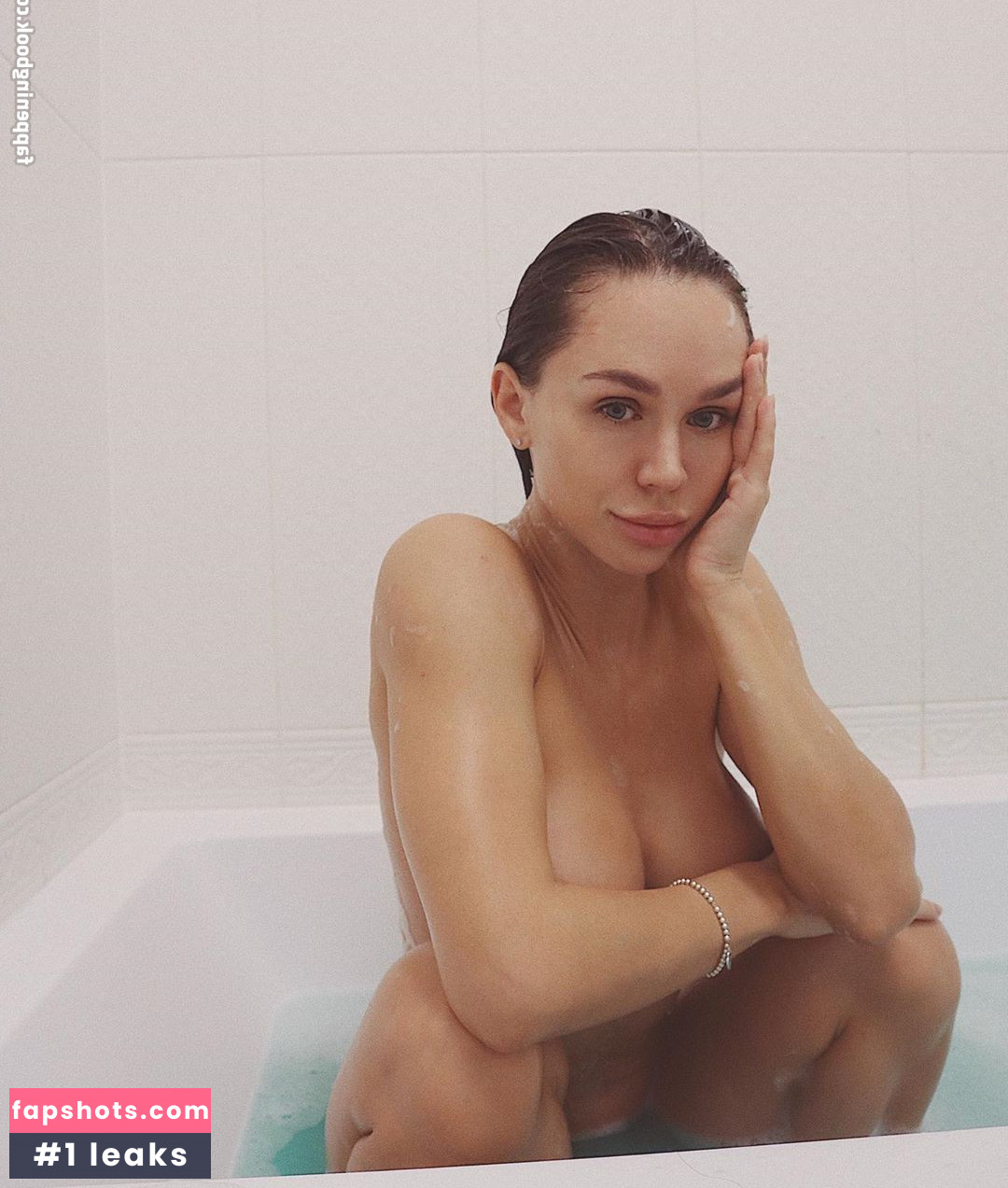 Jenny Mosienko gallery photo #16