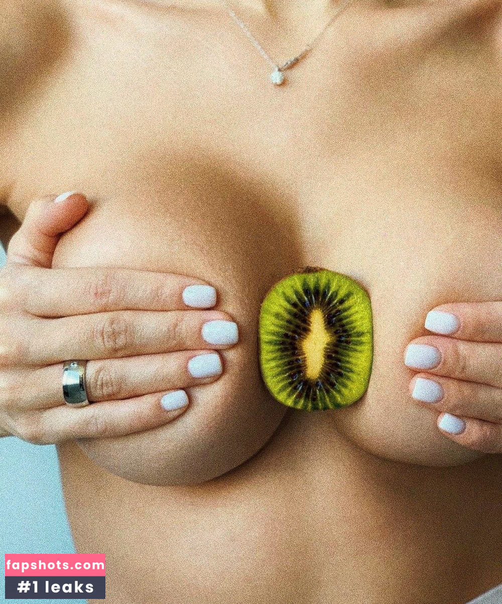 Jenny Mosienko gallery photo #26