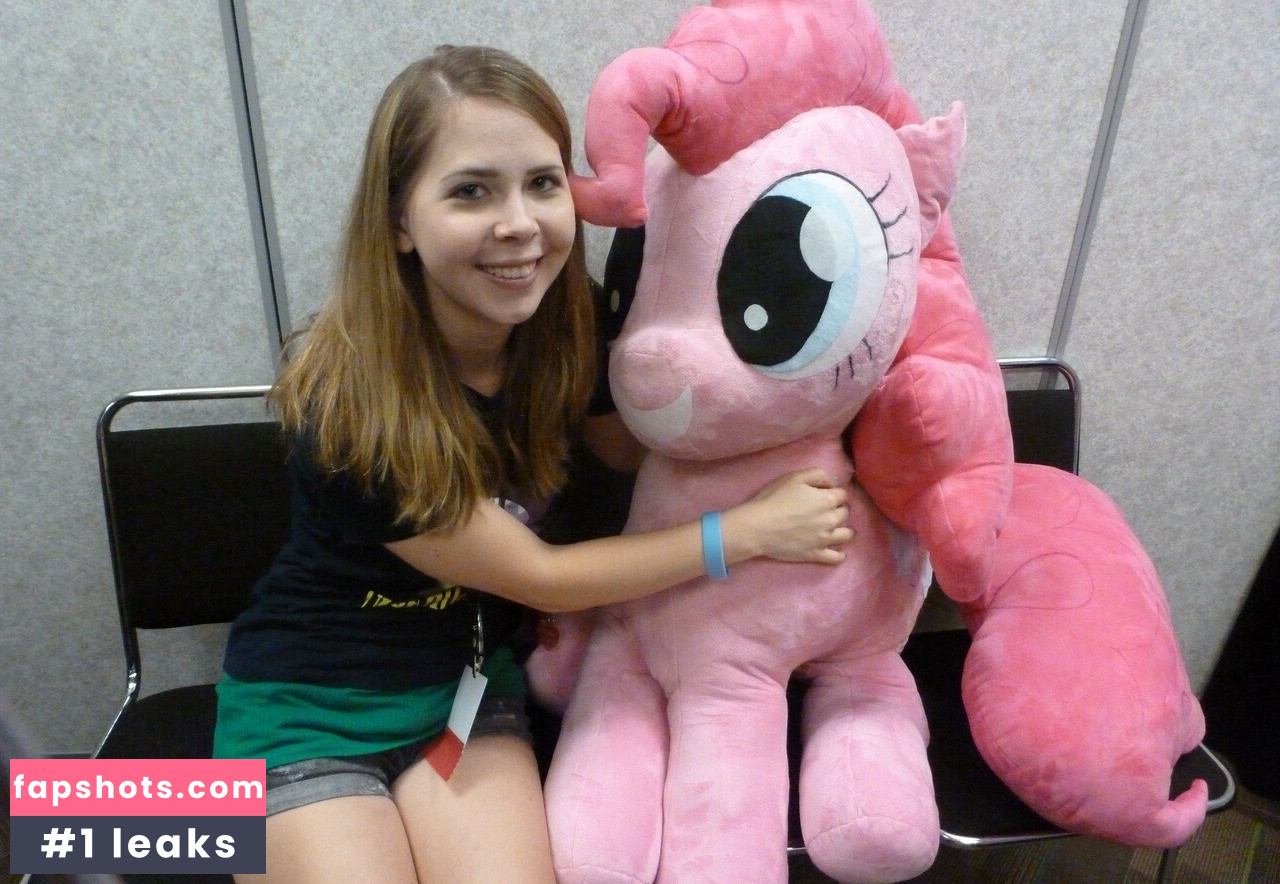 Jenny Nicholson Filtración Desnuda OnlyFans Foto #19 - Fapshots