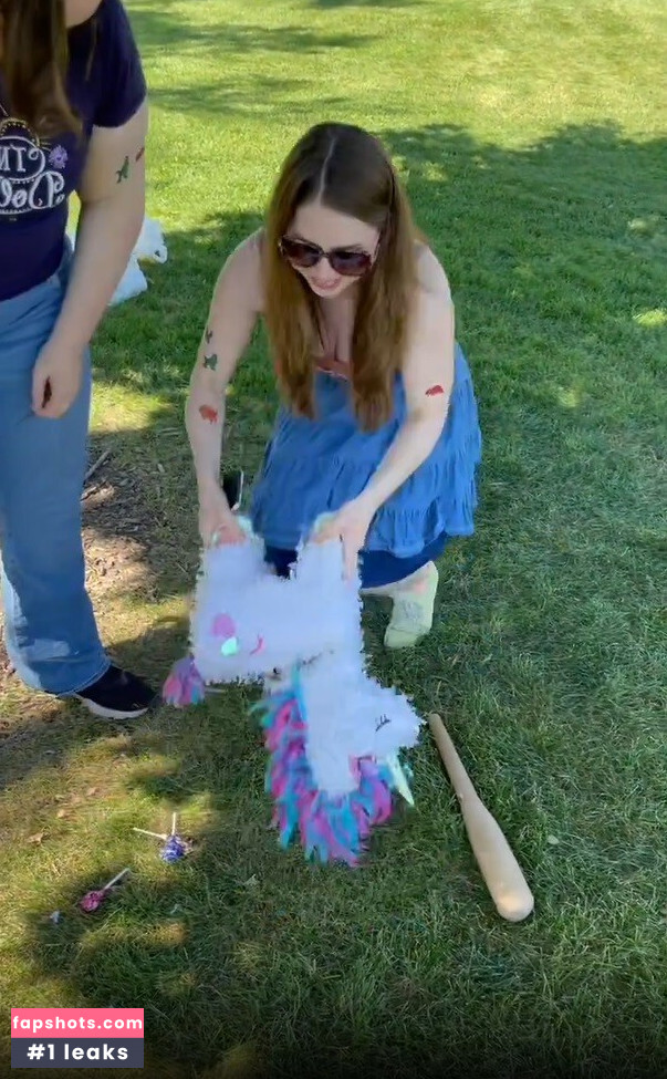 Jenny Nicholson Filtración Desnuda OnlyFans Foto #29 - Fapshots