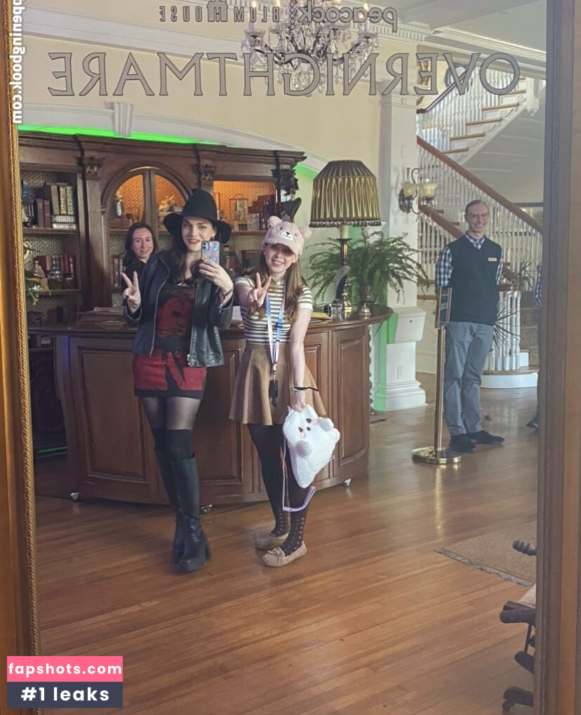 Jenny Nicholson Filtración Desnuda OnlyFans Foto #35 - Fapshots