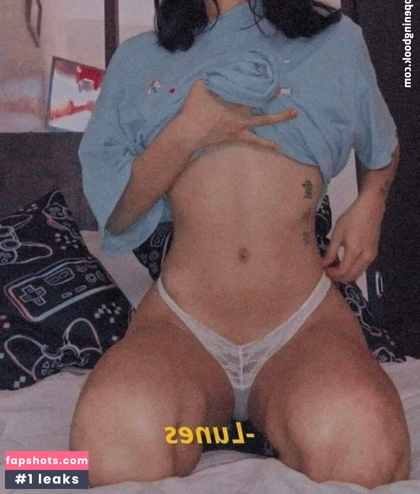 Jenny Ozuna gallery photo #21